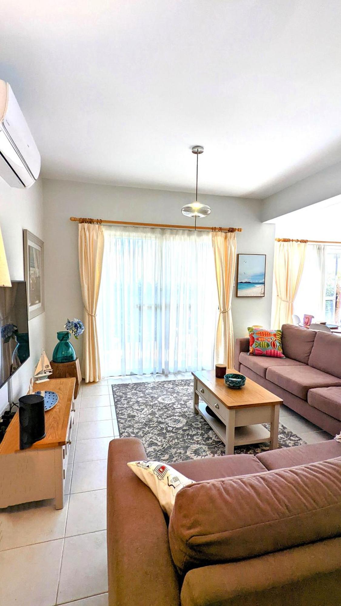 Stylish Garden Apartment At Paphos Harbour Exterior photo